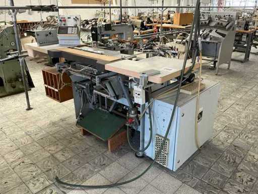 Adler 973-S204-4 Bord-Stickmaschine