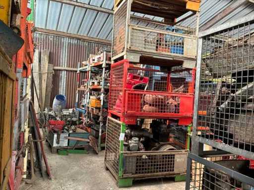 Lot de pièces de tracteur