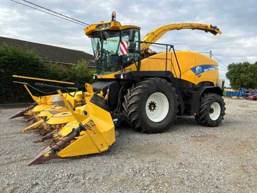New Holland and New Holland forage harvesters and accessories
