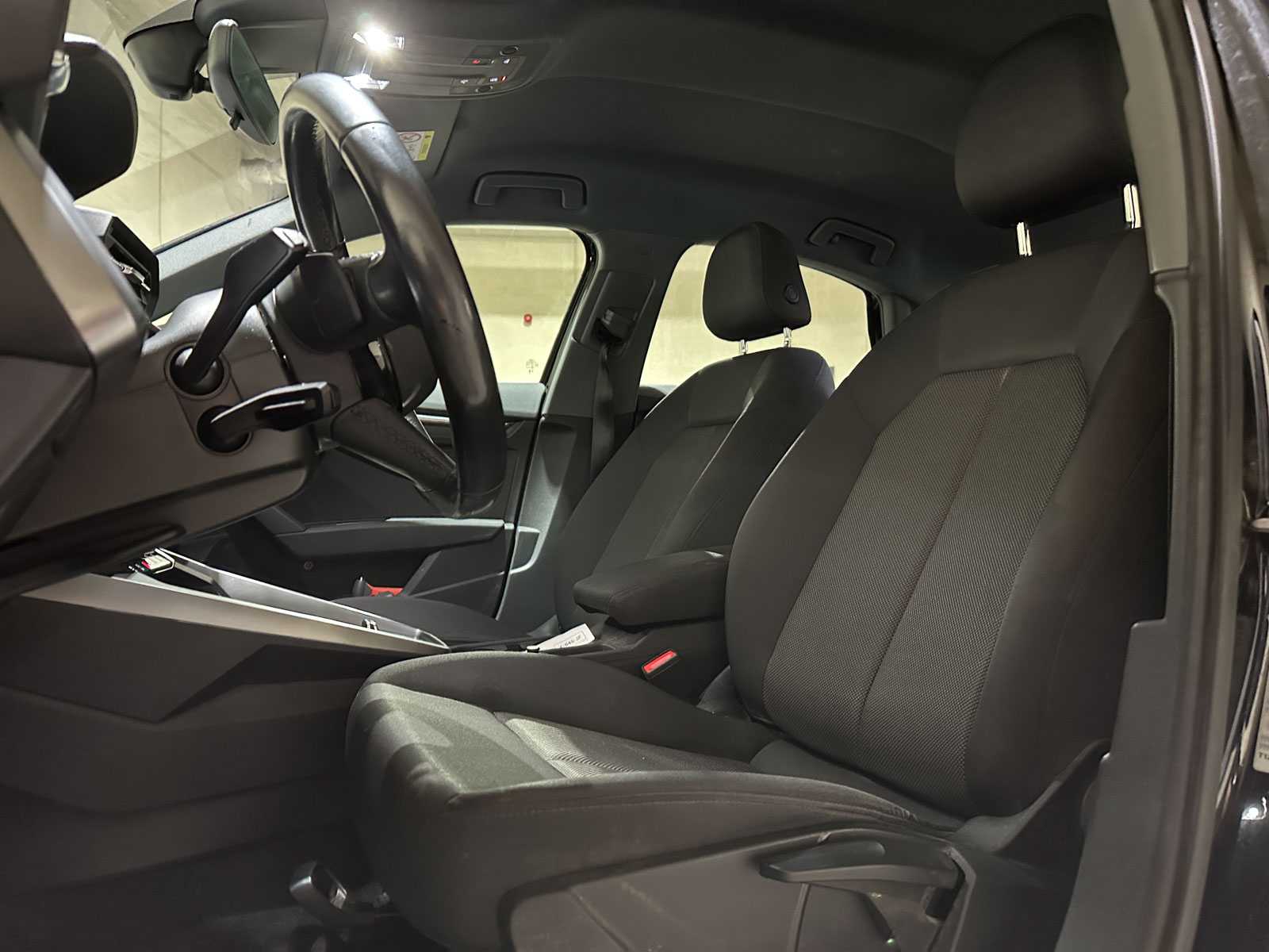 Audi A3 Saloon 35 TFSI Pro Line 150hp 2023 (Original-NL + 1st Owner), X-645-JF