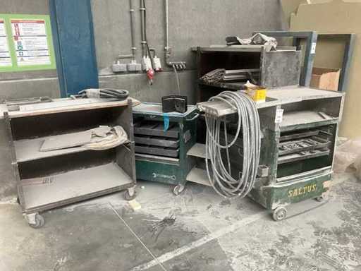 Werkzeugwagen und Materialwagen (4x)