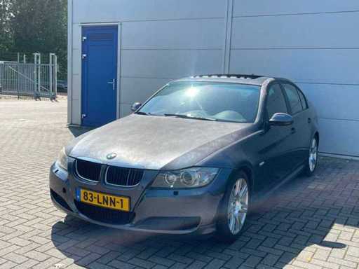 2007 BMW 3er 330i Automatik-Hochleistungs-Pkw
