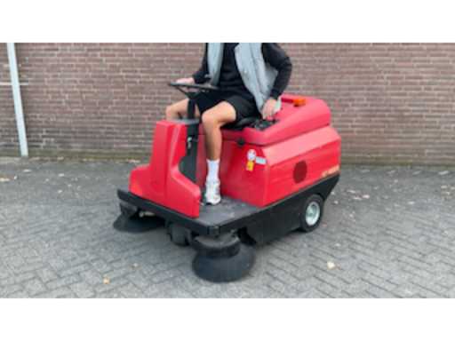 1e8f97fd-e730-45f7-85d8-7a888c32138e.mp4