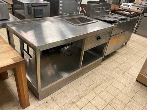 Masă de lucru din oțel inoxidabil cu Au Bain-Marie încorporat