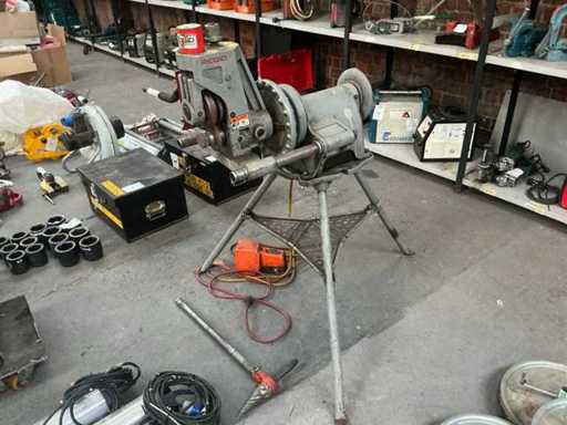 Ridgid 918 Power Drive avec Groover à rouleaux