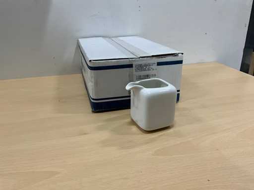 Ariane Square milk jugs (24x)