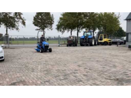 a671a04b-0f0b-4d45-a3c2-4716f087bfe5.mp4