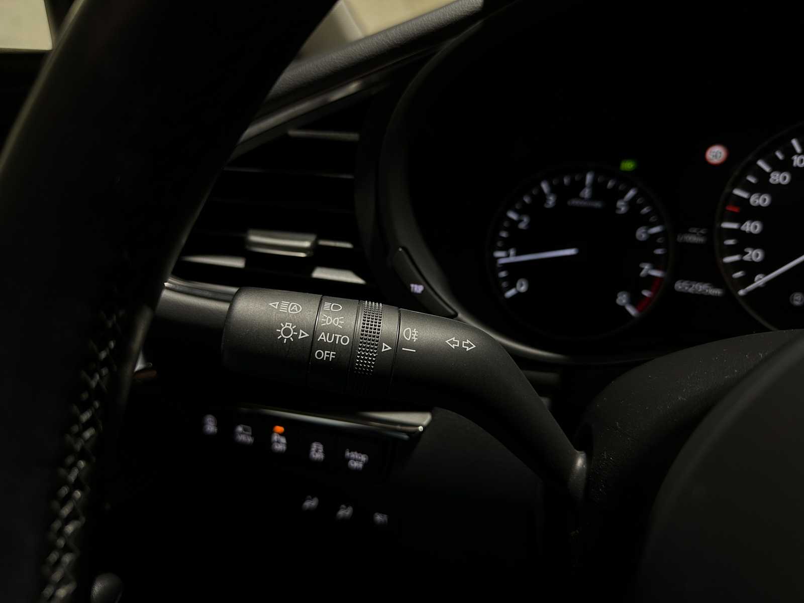 Mazda 3 2.0 e-SkyActiv-X M Hybrid 186 Luxury 186pk 2022 (Origineel-NL & 1 Eigenaar), R-001-LJ