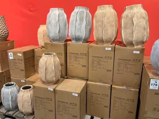 Lotto di vasi in cemento