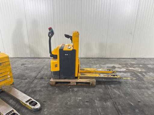 2005 Jungheinrich EJD 20 Stacker