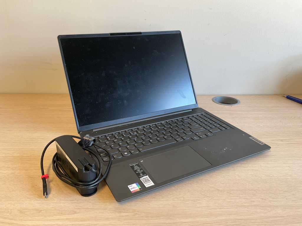 2021 - Lenovo - Ideapad 15 pro (15IHU6) - Laptop