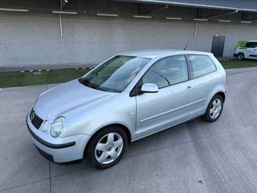 VOLKSWAGEN - 2004 - POLO - Auto