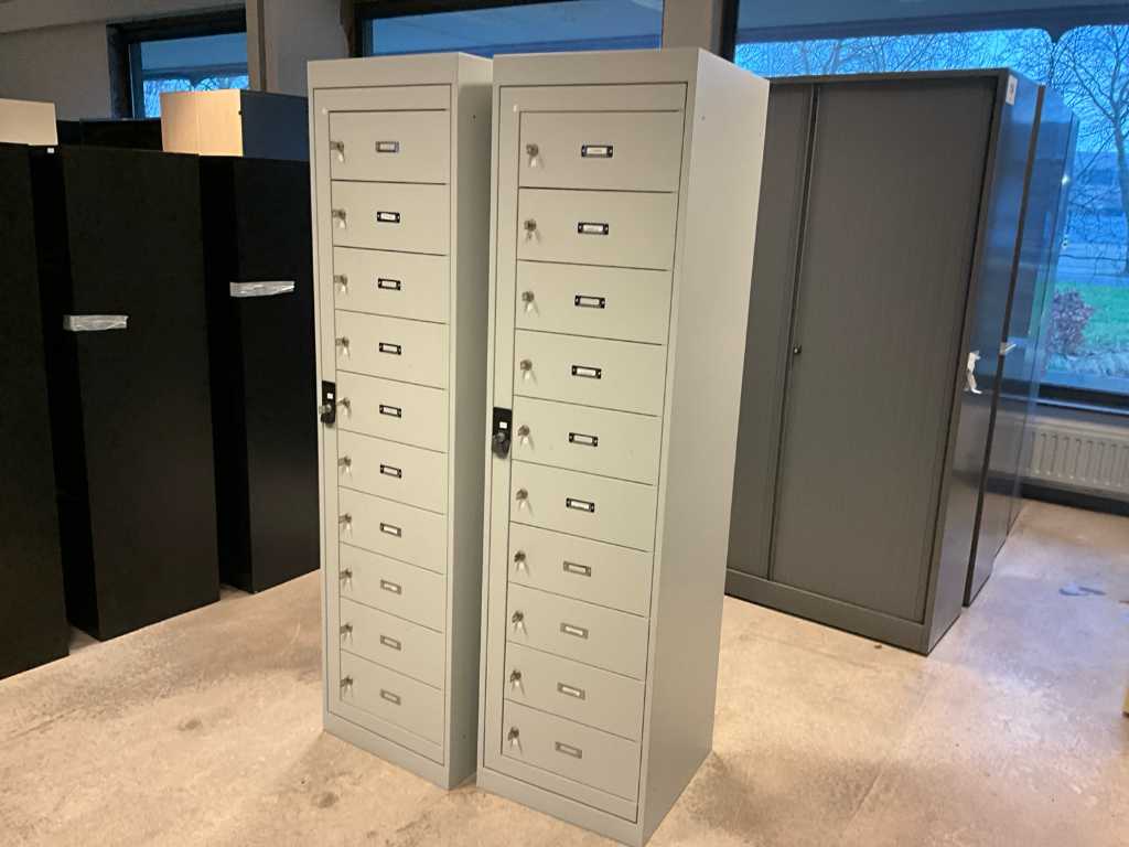 2 metal locker cabinets