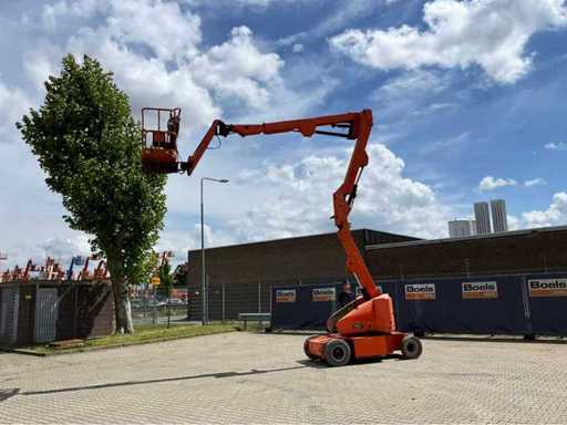2014 JLG E400AJPN wąską platformę powietrzną