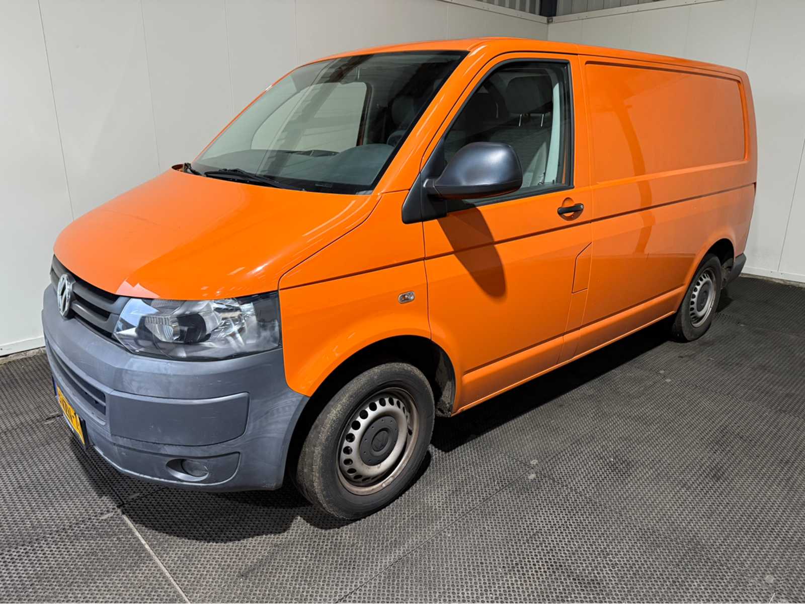 Volkswagen – Transporter – 2.0 84 hp – Commercial vehicle – 2012