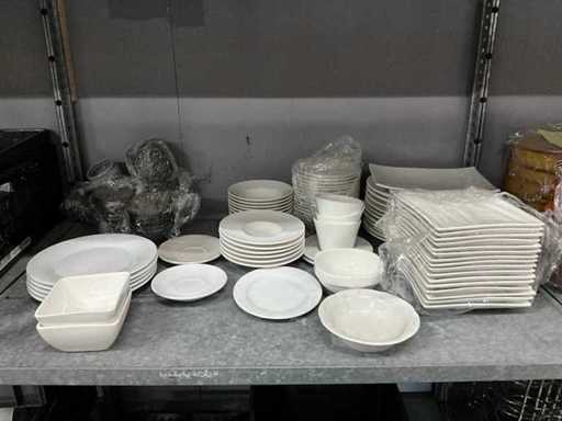 Różne rodzaje zastawy stołowej