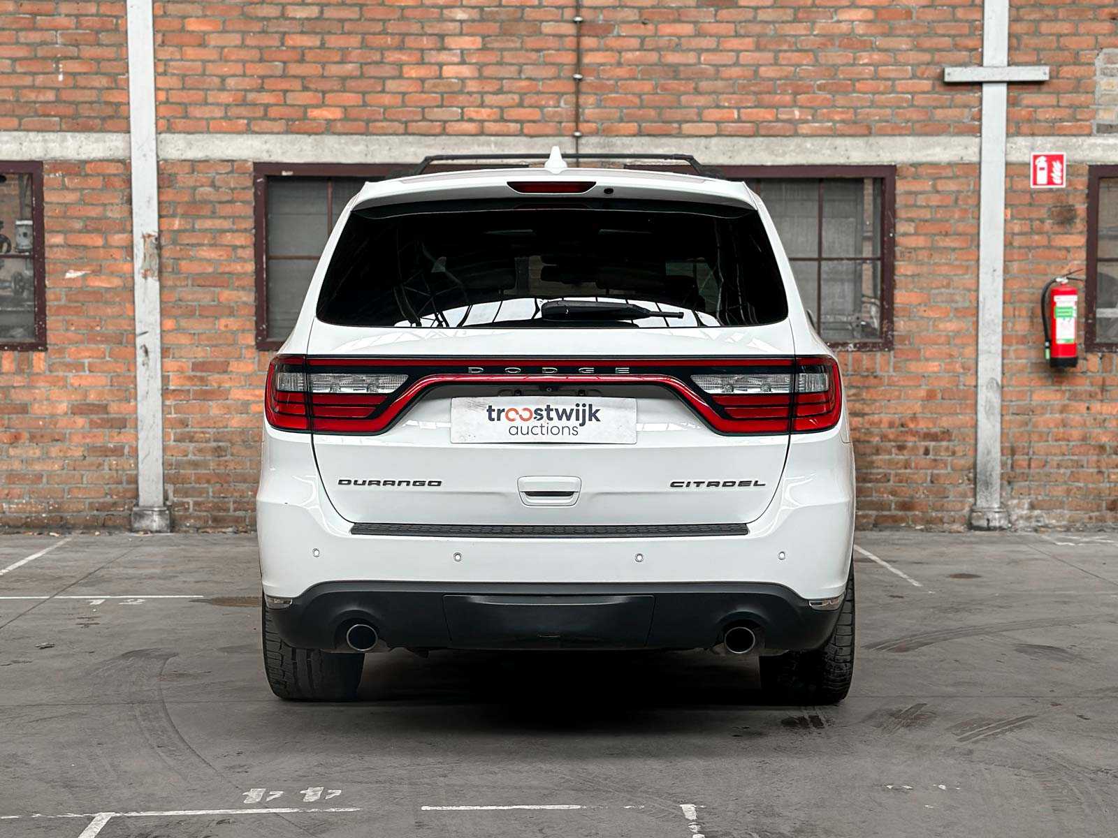 Dodge Durango 3.6 V6 Citadel (luxe uitvoering) 6-Persoons 293pk 2014 
