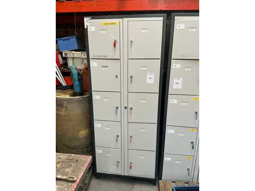 Locker cabinet