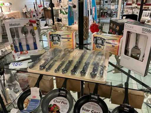 Various kitchen supplies