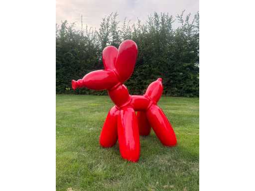 Balloon dog red