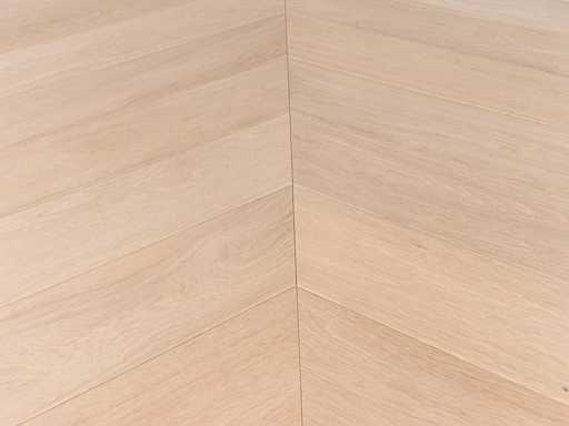 84 m2 Parquet oak hungarian tip untreated multi-plank - 657 x 125 x 14 mm