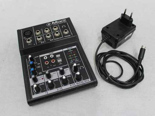 Desk Mackie Mix5 / Kompaktmixer 5-Kanal