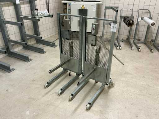 Product transporter (2x)