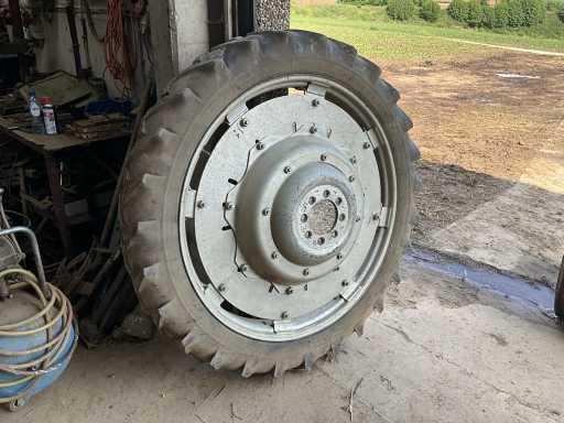 Räder für Sprühgerät