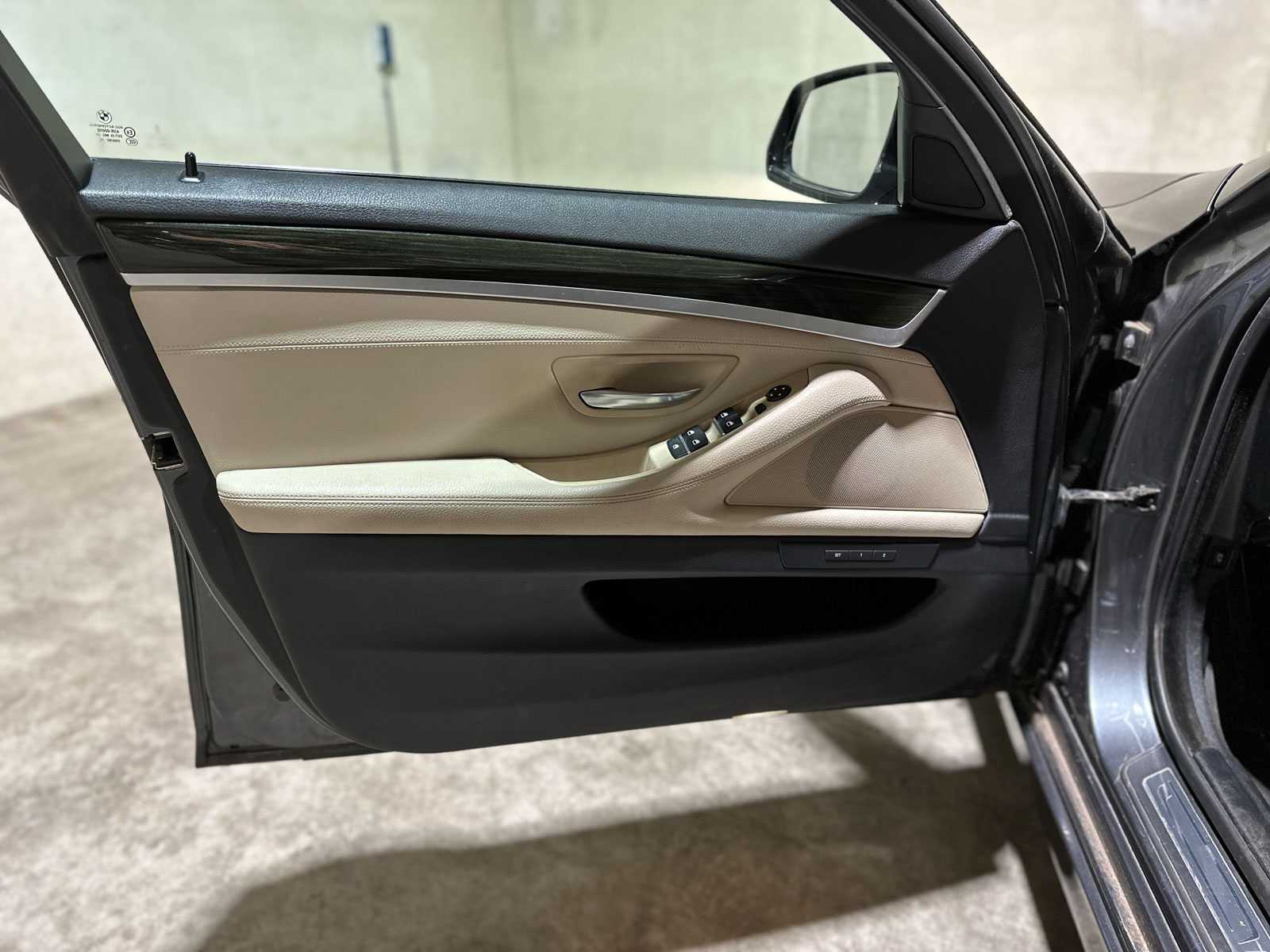 BMW 520i Luxury Edition 5-serie 181pk 2017 (Origineel-NL), NP-432-L