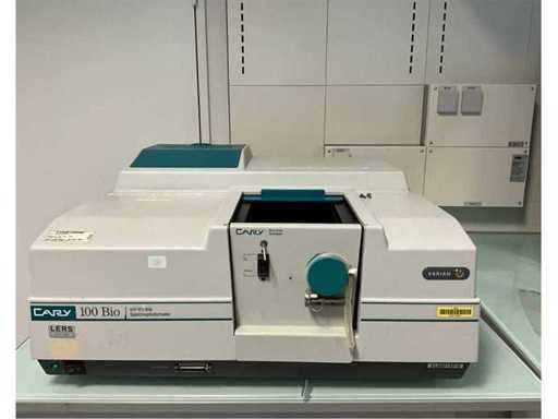 Varian - Cary 100 Bio - UV-Visible Spectrophotometer