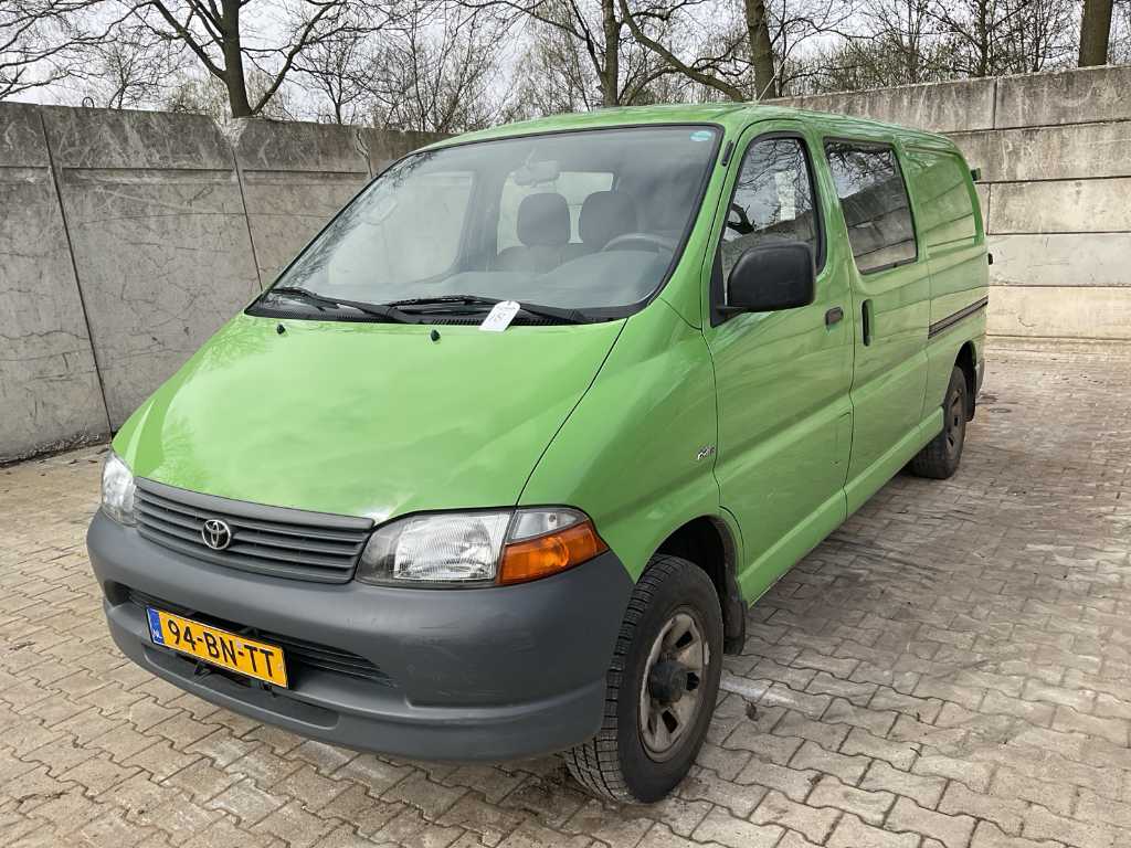 2004 Toyota Hi-Ace Commercial Vehicle
