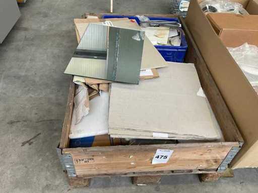 Batch of various sanitary equipment