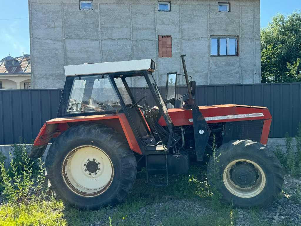 Zetor 12145  Utility Tractor  1990