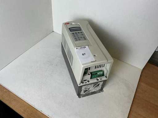 ABB ACS800-01-0016-3+E200 Frequenzwandler