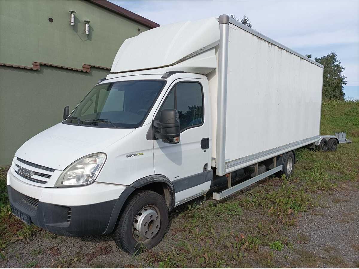 Iveco CNG IZOTERMA 65 C14 Delivery Truck