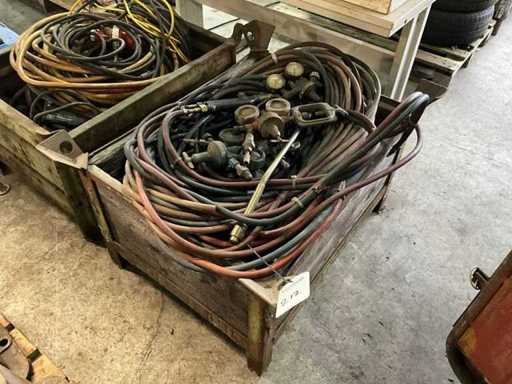 Charge von Oxy-Fuel-Schneidebrennern und Reduktionsventilen