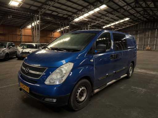 Hyundai - H 300 - 2.5 CRDi Dynamic Dubbel cabine 2-VDH-08