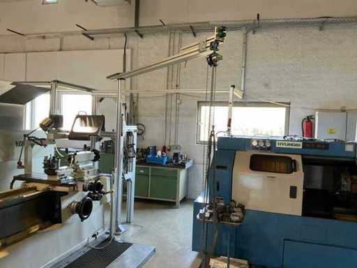 Samodzielnie wykonany dźwig kolumnowy obrotowy