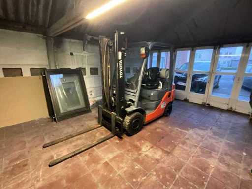 2015 Toyota Gabelstapler