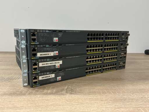 Cisco C2960 Stack 19" Switch (4x)