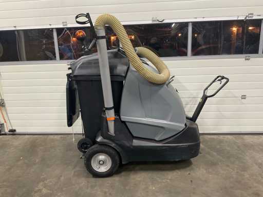 Souffleuse à feuilles Karcher IC 15/240 2011