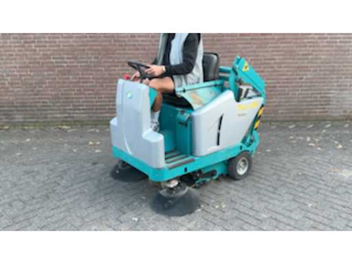 52eef41b-ea7a-40b0-9413-dfbb88201db6.mp4