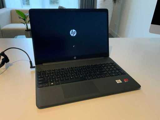 HP 15s-eq1 Laptop