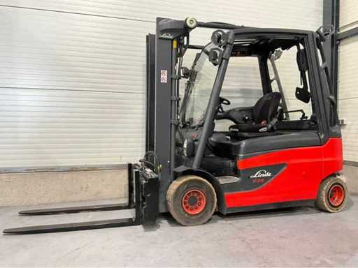 2015 Linde E25-01 2500KG Gabelversteller-Gabelstapler