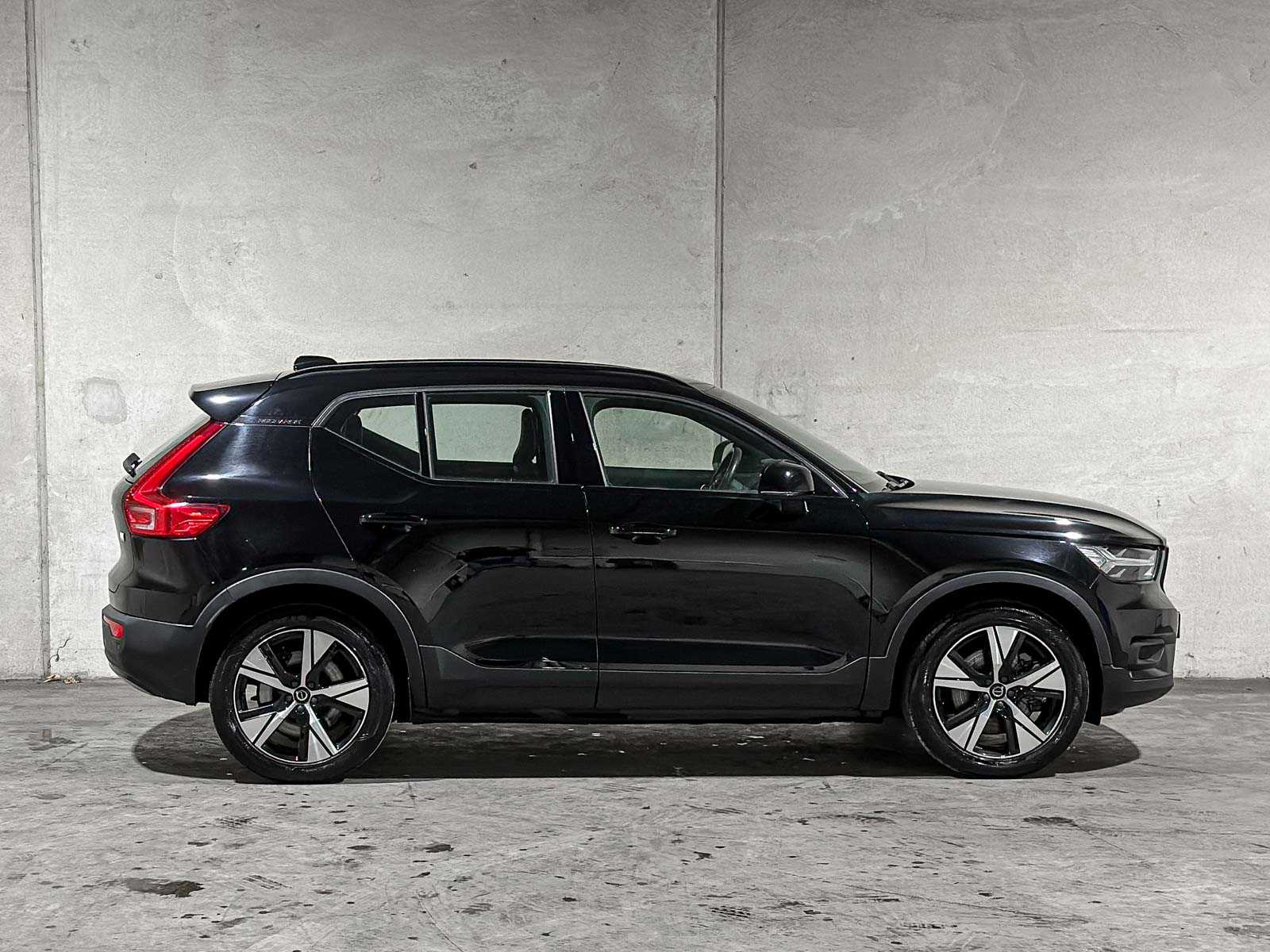 Volvo XC40 Recharge P8 AWD 408pk 2020 (Origineel-NL + 1e eigenaar), K-432-DP