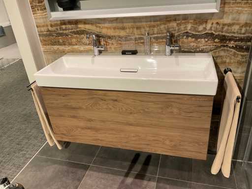 Geberit Badmeubel met kranen