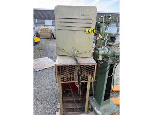 Schuhmaschine – Ofen 