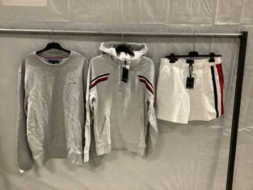 Markenkleidung (250x)