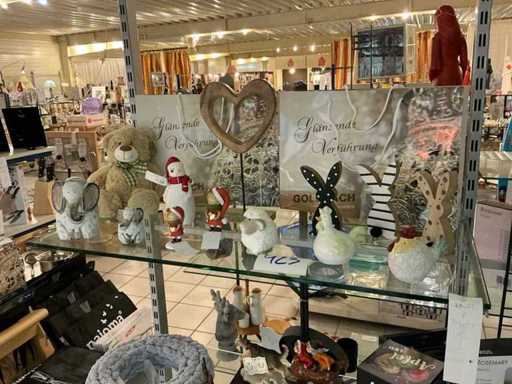 Various decoration/gift items