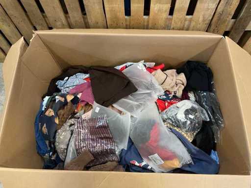 Partia odzieży używanej